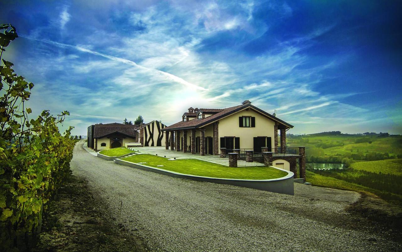 Montalbera Wine Suites Montemagno  Eksteriør bilde