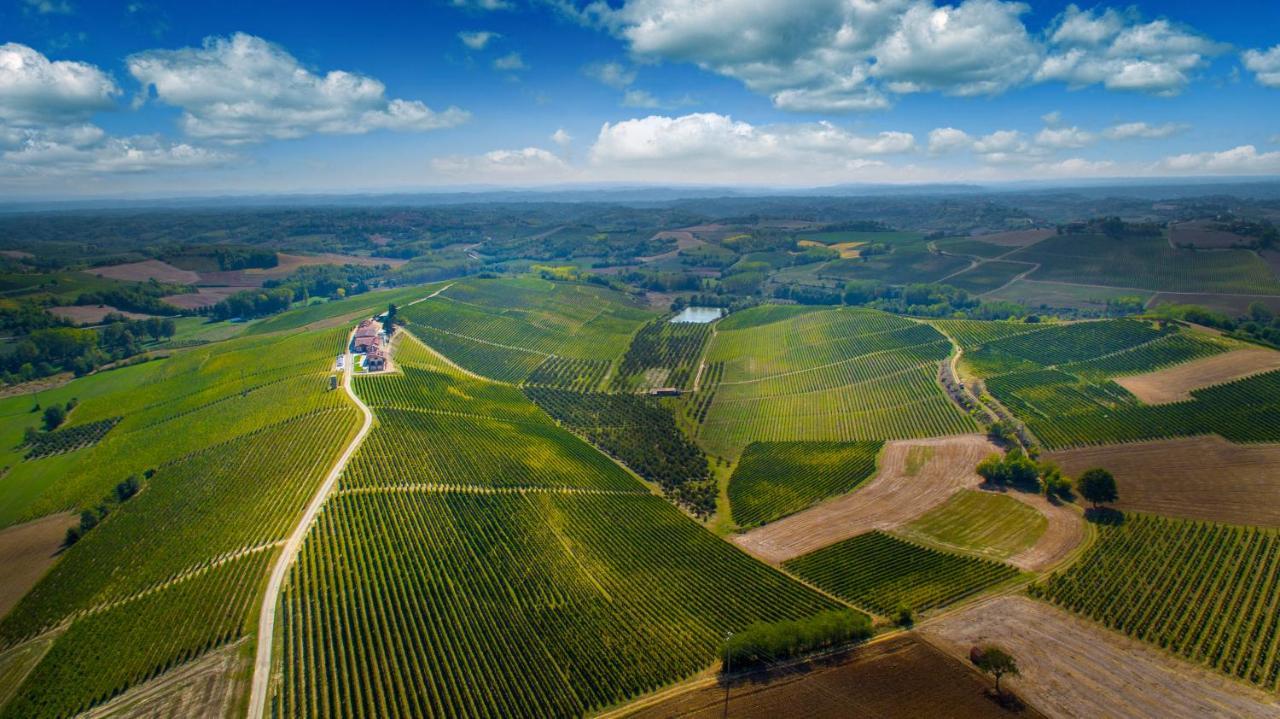 Montalbera Wine Suites Montemagno  Eksteriør bilde